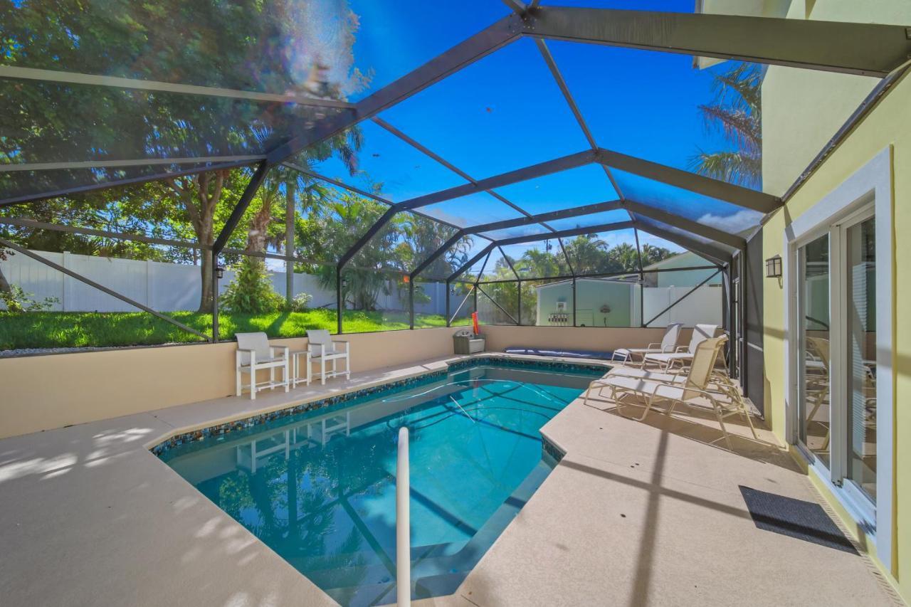 Jensen Pool W/ Guest Jensen Beach